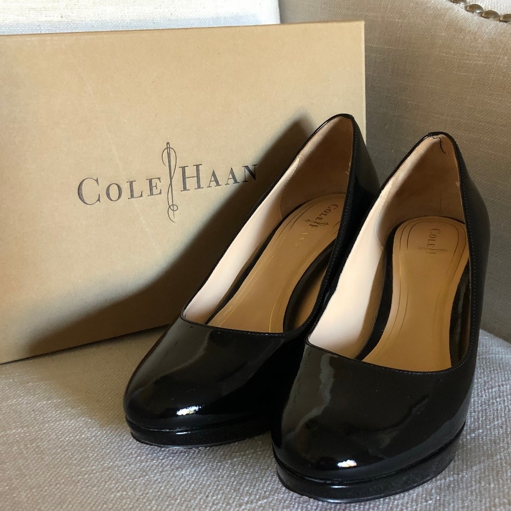 Cole Haan Chelsea Low Pump in Black Patent